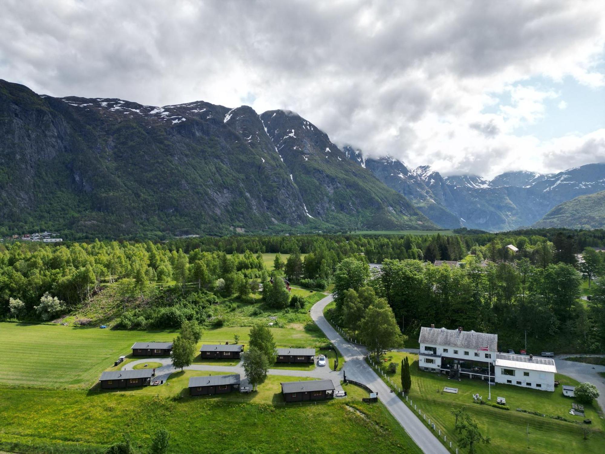 Andalsnes Hytteutleie Bagian luar foto